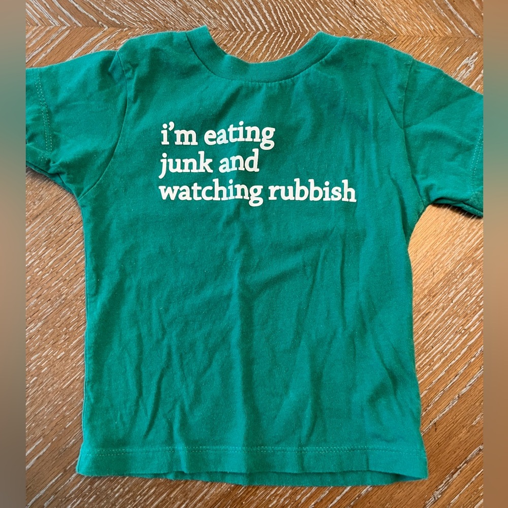 Kids tee 💚